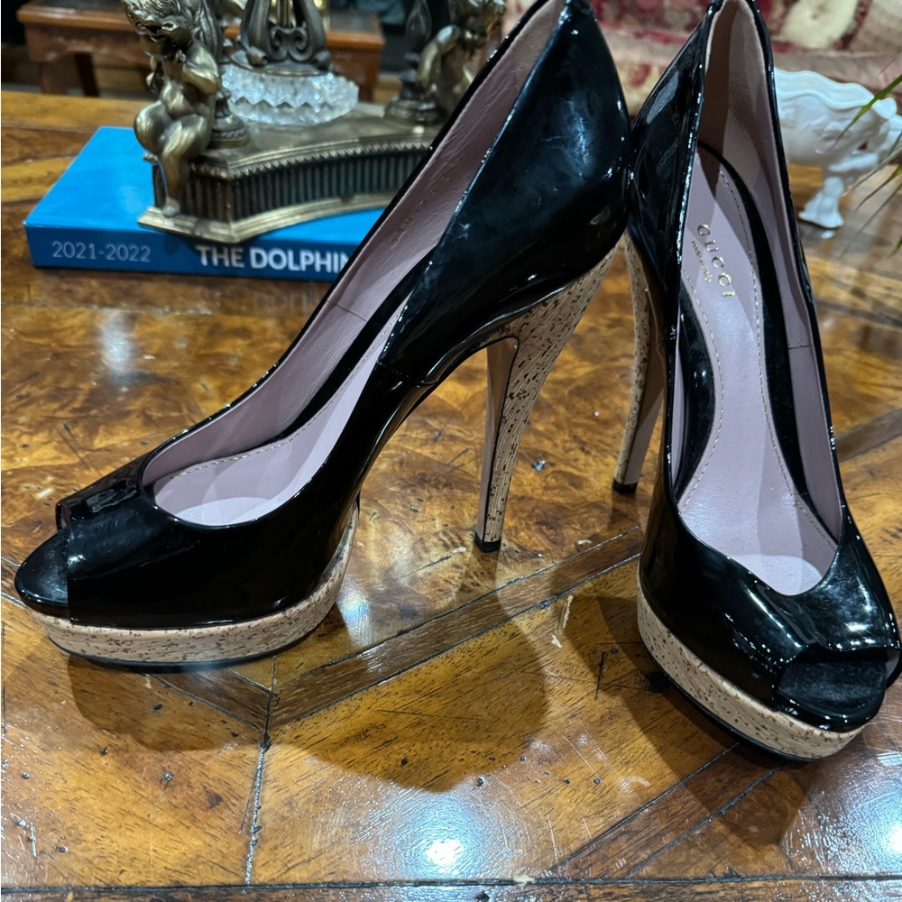 Size 8 and a half. New. Gucci